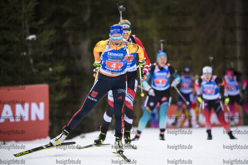20.02.2020, xkvx, Biathlon IBU Weltmeisterschaft Antholz, Single Mixed Staffel, v.l. Franziska Preuss (Germany) in aktion / in action competes