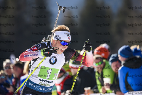 22.02.2020, xkvx, Biathlon IBU Weltmeisterschaft Antholz, Staffel Herren, v.l. Johannes Dale (Norway) in aktion / in action competes
