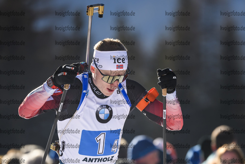 22.02.2020, xkvx, Biathlon IBU Weltmeisterschaft Antholz, Staffel Herren, v.l. Johannes Thingnes Boe (Norway) in aktion / in action competes