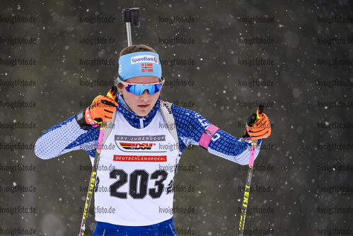 28.02.2020, xkvx, Biathlon DSV Deutschlandpokal Ruhpolding, Sprint - weiblich, v.l. Sophie Spark (Germany)  / 