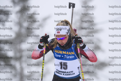 13.03.2020, xkvx, Biathlon IBU Weltcup Kontiolathi, Sprint Damen, v.l. Ingrid Landmark Tandrevold (Norway) in aktion / in action competes