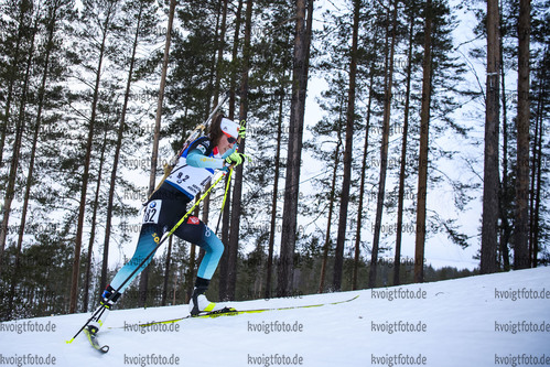 13.03.2020, xkvx, Biathlon IBU Weltcup Kontiolathi, Sprint Damen, v.l. Caroline Colombo (France) in aktion / in action competes