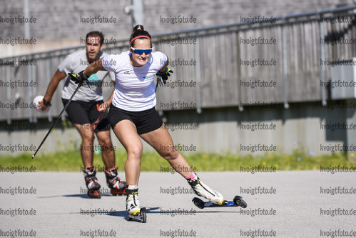 10.08.2020, xkvx, Biathlon Training Ruhpolding, v.l. Trainer Tobias Reiter, Lara Vogl  