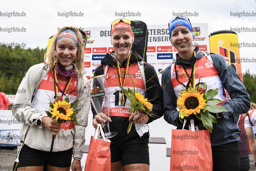 05.09.2020, xkvx, Biathlon Deutsche Meisterschaften Altenberg, Sprint Damen, v.l. Sophia Schneider (Germany), Denise Herrmann (Germany) und Franziska Preuss (Germany)  / 