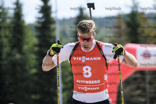 06.09.2020, xkvx, Biathlon Deutsche Meisterschaften Altenberg, Verfolgung Herren, v.l. Florian Hollandt (Germany)  / 