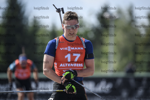 06.09.2020, xkvx, Biathlon Deutsche Meisterschaften Altenberg, Verfolgung Herren, v.l. Justus Strelow (Germany)  / 