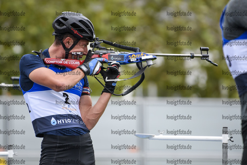 27.09.2020, xkvx, City Biathlon Wiesbaden 2020, v.l. Quentin Fillon Maillet (France) in aktion am Schiessstand / at the shooting range