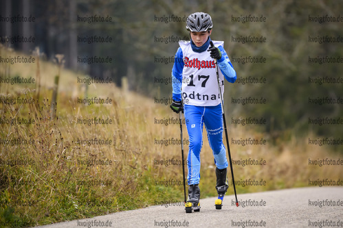 09.10.2020, xkvx, Biathlon, Deutschlandpokal Notschrei, Berglauf - maennlich, v.l. Kevin Deter