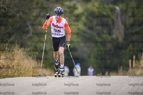 09.10.2020, xkvx, Biathlon, Deutschlandpokal Notschrei, Berglauf - maennlich, v.l. Marlon Greiner