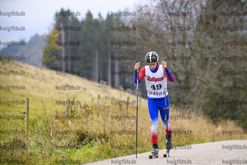 09.10.2020, xkvx, Biathlon, Deutschlandpokal Notschrei, Berglauf - maennlich, v.l. Linus Kesper