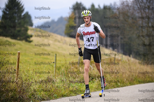 09.10.2020, xkvx, Biathlon, Deutschlandpokal Notschrei, Berglauf - maennlich, v.l. Moritz Dettenkofer