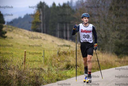 09.10.2020, xkvx, Biathlon, Deutschlandpokal Notschrei, Berglauf - maennlich, v.l. Frederic Messner