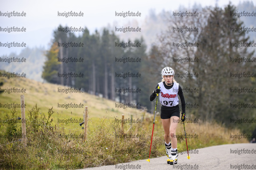09.10.2020, xkvx, Biathlon, Deutschlandpokal Notschrei, Berglauf - weiblich, v.l. Angelina Westphal