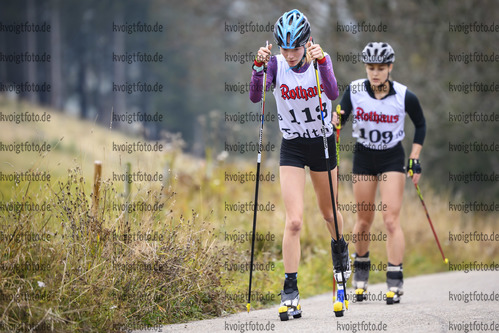 09.10.2020, xkvx, Biathlon, Deutschlandpokal Notschrei, Berglauf - weiblich, v.l. Annika Stichling