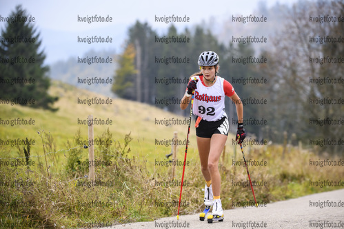 09.10.2020, xkvx, Biathlon, Deutschlandpokal Notschrei, Berglauf - weiblich, v.l. Pauline Luidl