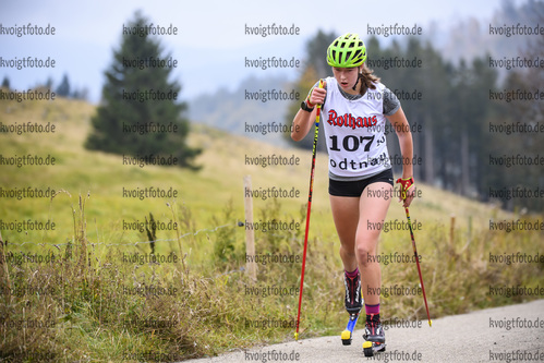 09.10.2020, xkvx, Biathlon, Deutschlandpokal Notschrei, Berglauf - weiblich, v.l. Magdalena Rieger