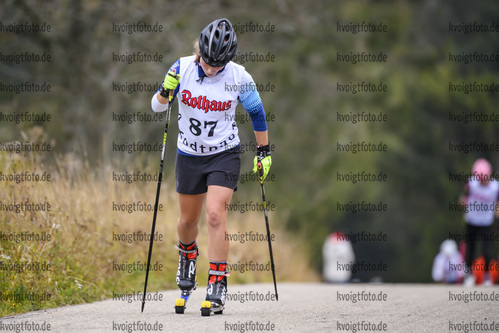 09.10.2020, xkvx, Biathlon, Deutschlandpokal Notschrei, Berglauf - weiblich, v.l. Aniko Gaeuer