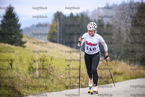 09.10.2020, xkvx, Biathlon, Deutschlandpokal Notschrei, Berglauf - weiblich, v.l. Lena Ring
