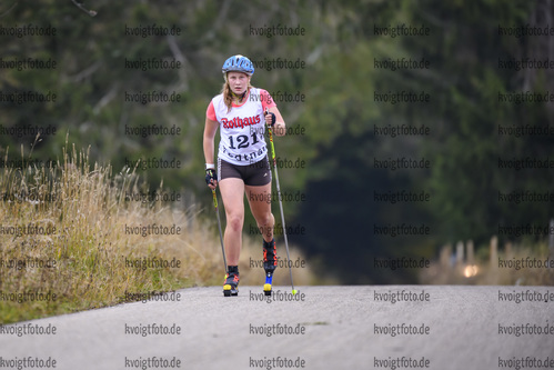 09.10.2020, xkvx, Biathlon, Deutschlandpokal Notschrei, Berglauf - weiblich, v.l. Christina Baader