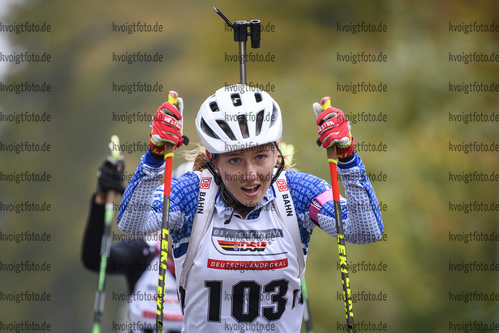 10.10.2020, xkvx, Biathlon, Deutschlandpokal Notschrei, Sprint - weiblich, v.l. Isabel Neugebauer