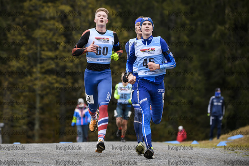 11.10.2020, xkvx, Biathlon, Deutschlandpokal Notschrei, Crosslauf - maennlich, v.l. Moritz Seeber, Felix Fuchs