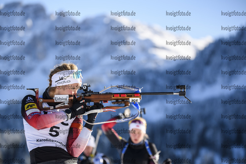 13.10.2020, xkvx, Biathlon Training - Passo di Lavaze, v.l. Karoline Offigstad Knotten (Norway)  