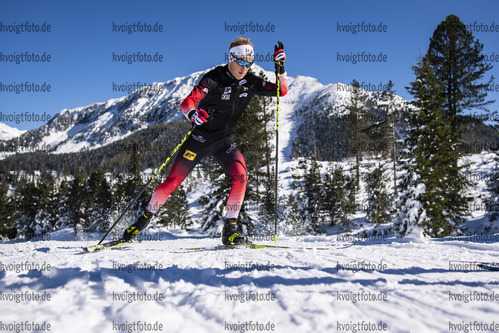 14.10.2020, xkvx, Biathlon Training - Passo di Lavaze, v.l. Johannes Dale (Norway)  