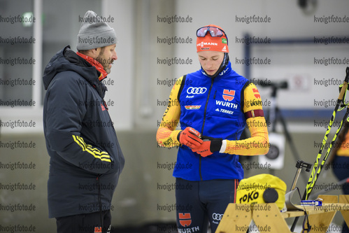 29.10.2020, xkvx, Wintersport - Biathlon Training Oberhof - Skihalle, v.l. Bundestrainer Mark Kirchner (Germany) und Benedikt Doll (Germany)