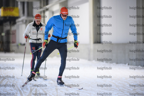 05.11.2020, xkvx, Wintersport - Biathlon Training Oberhof - Skihalle, v.l. Benedikt Doll (Germany)