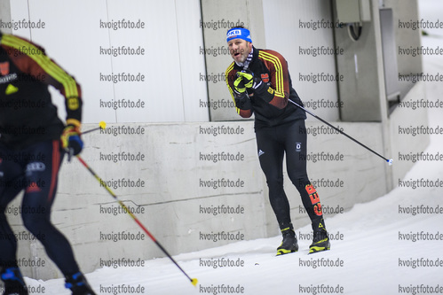 05.11.2020, xkvx, Wintersport - Biathlon Training Oberhof - Skihalle, v.l. Bundestrainer Mark Kirchner (Germany)