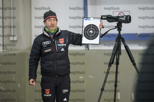 05.11.2020, xkvx, Wintersport - Biathlon Training Oberhof - Skihalle, v.l. Trainer Marko Danz (Germany)