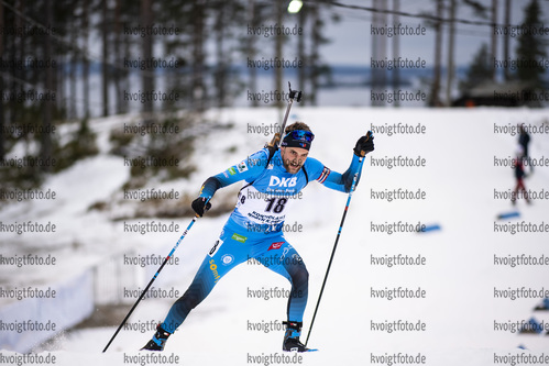 28.11.2020, xkvx, Biathlon IBU Weltcup Kontiolahti, Einzel Herren, v.l. Simon Desthieux (France) in aktion / in action competes