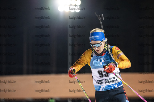 28.11.2020, xkvx, Biathlon IBU Weltcup Kontiolahti, Einzel Damen, v.l. Anna Weidel (Germany) in aktion / in action competes