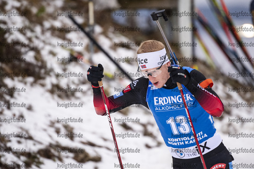 29.11.2020, xkvx, Biathlon IBU Weltcup Kontiolahti, Sprint Herren, v.l. Johannes Thingnes Boe (Norway) in aktion / in action competes