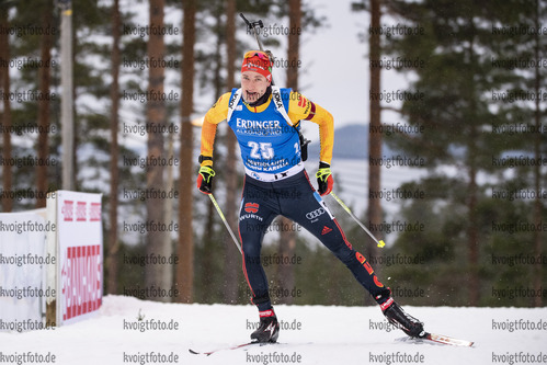 29.11.2020, xkvx, Biathlon IBU Weltcup Kontiolahti, Sprint Herren, v.l. Benedikt Doll (Germany) in aktion / in action competes
