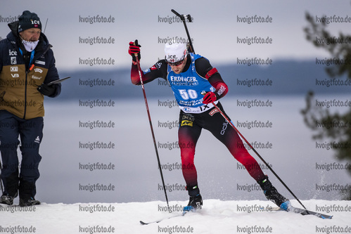 29.11.2020, xkvx, Biathlon IBU Weltcup Kontiolahti, Sprint Herren, v.l. Erlend Bjoentegaard (Norway) in aktion / in action competes