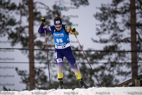 29.11.2020, xkvx, Biathlon IBU Weltcup Kontiolahti, Sprint Herren, v.l. Taras Lesiuk (Ukraine) in aktion / in action competes