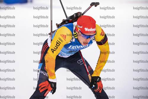 29.11.2020, xkvx, Biathlon IBU Weltcup Kontiolahti, Sprint Herren, v.l. Lucas Fratzscher (Germany) im Ziel / in the finish