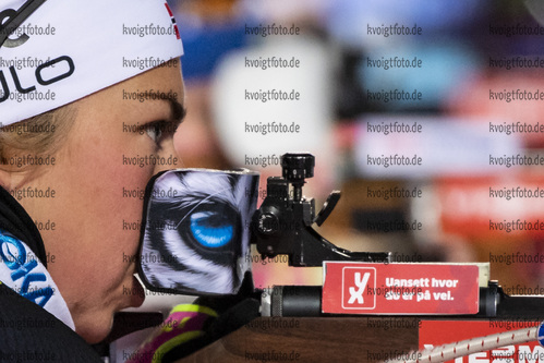 02.12.2020, xkvx, Biathlon IBU Weltcup Kontiolahti, Training Damen und Herren, v.l. Ingrid Landmark Tandrevold (Norway) in aktion am Schiessstand / at the shooting range