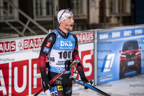03.12.2020, xkvx, Biathlon IBU Weltcup Kontiolahti, Sprint Herren, v.l. Erlend Bjoentegaard (Norway) im Ziel / in the finish