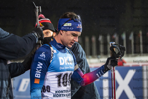 03.12.2020, xkvx, Biathlon IBU Weltcup Kontiolahti, Sprint Herren, v.l. Niklas Hartweg (Switzerland) im Ziel / in the finish