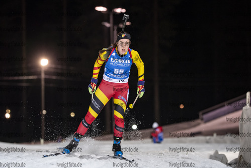 03.12.2020, xkvx, Biathlon IBU Weltcup Kontiolahti, Sprint Damen, v.l. Lotte Lie (Belgium) in aktion / in action competes