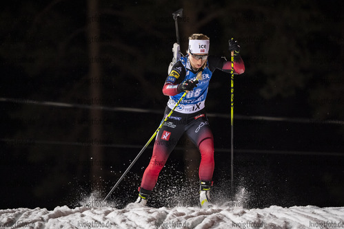 03.12.2020, xkvx, Biathlon IBU Weltcup Kontiolahti, Sprint Damen, v.l. Tiril Eckhoff (Norway) in aktion / in action competes