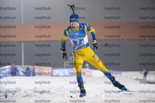 06.12.2020, xkvx, Biathlon IBU Weltcup Kontiolahti, Staffel Herren, v.l. Sebastian Samuelsson (Sweden) in aktion / in action competes