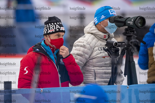 15.12.2020, xkvx, Biathlon IBU Weltcup Hochfilzen, Training Damen und Herren, v.l. Coach Gerhard Hoenig (Austria)  / 