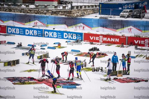 16.12.2020, xkvx, Biathlon IBU Weltcup Hochfilzen, Training Damen und Herren, v.l. Ski Technican in aktion / in action competes