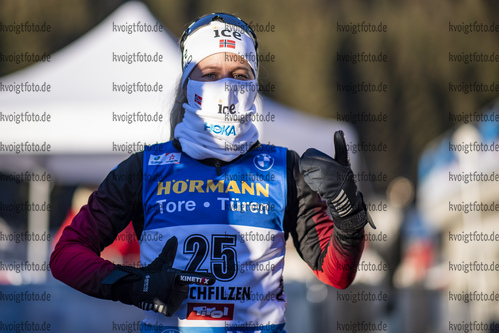 18.12.2020, xkvx, Biathlon IBU Weltcup Hochfilzen, Sprint Damen, v.l. Tiril Eckhoff (Norway) nach dem Rennen / after the competition