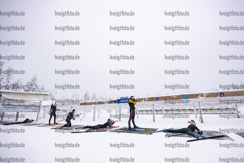07.01.2020, xkvx, Biathlon Training Oberhof, v.l. Ansicht Schiessstand  / 