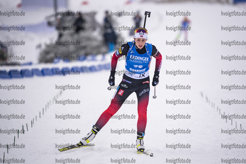 08.01.2020, xkvx, Biathlon IBU Weltcup Oberhof, Sprint Damen, v.l. Ida Lien (Norway) im Ziel / in the finish