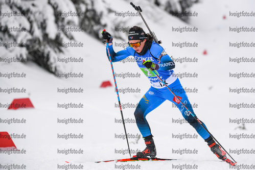 16.01.2020, xkvx, Biathlon IBU Weltcup Oberhof, Staffel Damen, v.l. Anais Chevalier-Bouchet (France)  / 
